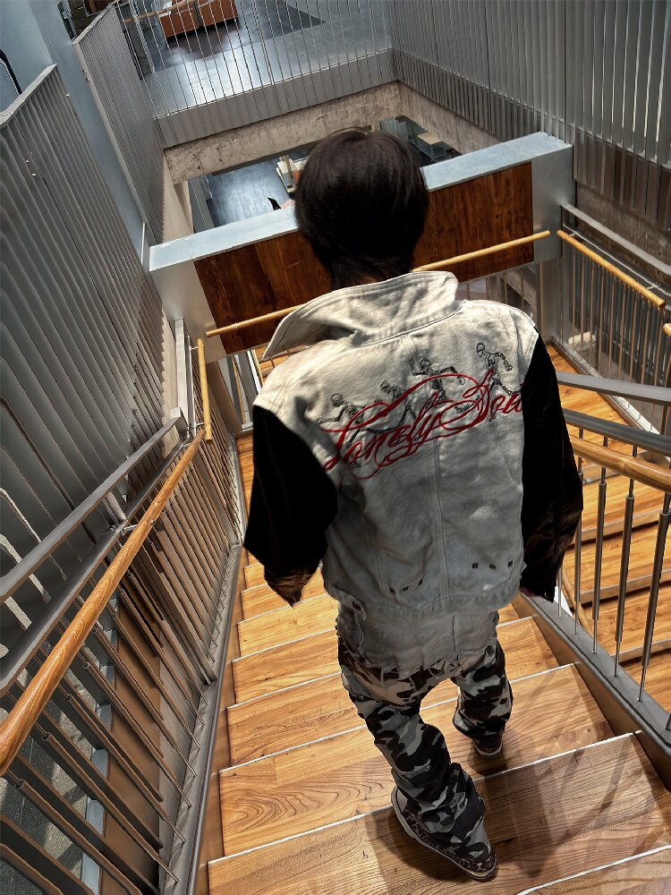 Distressed Denim Patchwork Pleated Jacket【s0000019270】