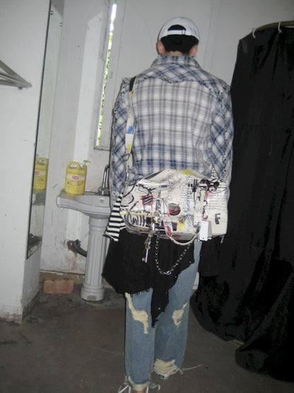 Graffiti art do old recycled material shoulder bag【s0000009564】