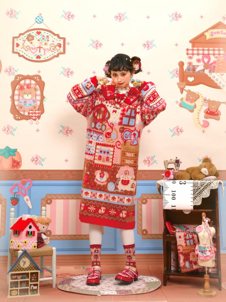 Red Sewing Bear Mink Fleece Sweater【s0000015583】