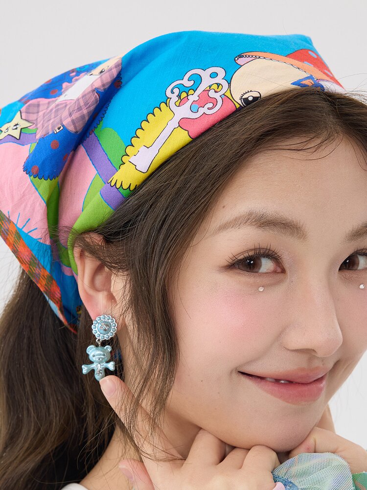 Two Color Resin Bear Ghost Earrings【s0000016190】