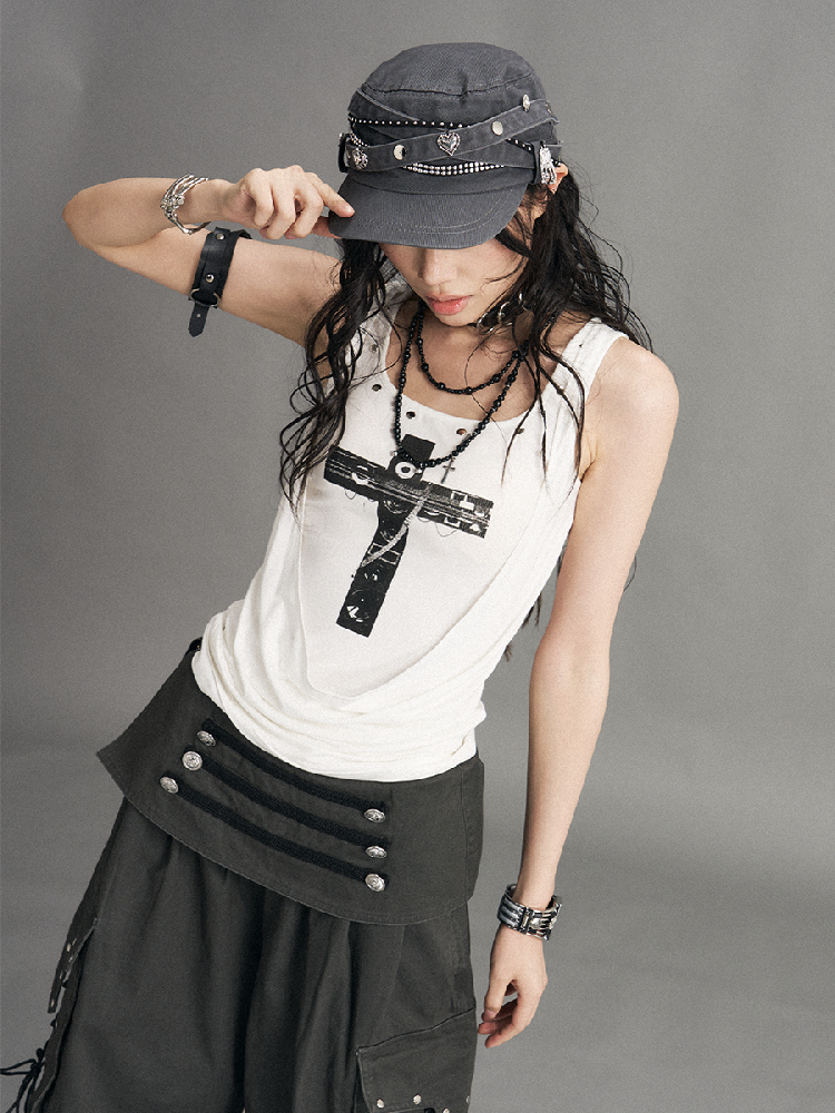 Distressed Metal Equestrian Cap【s0000017526】
