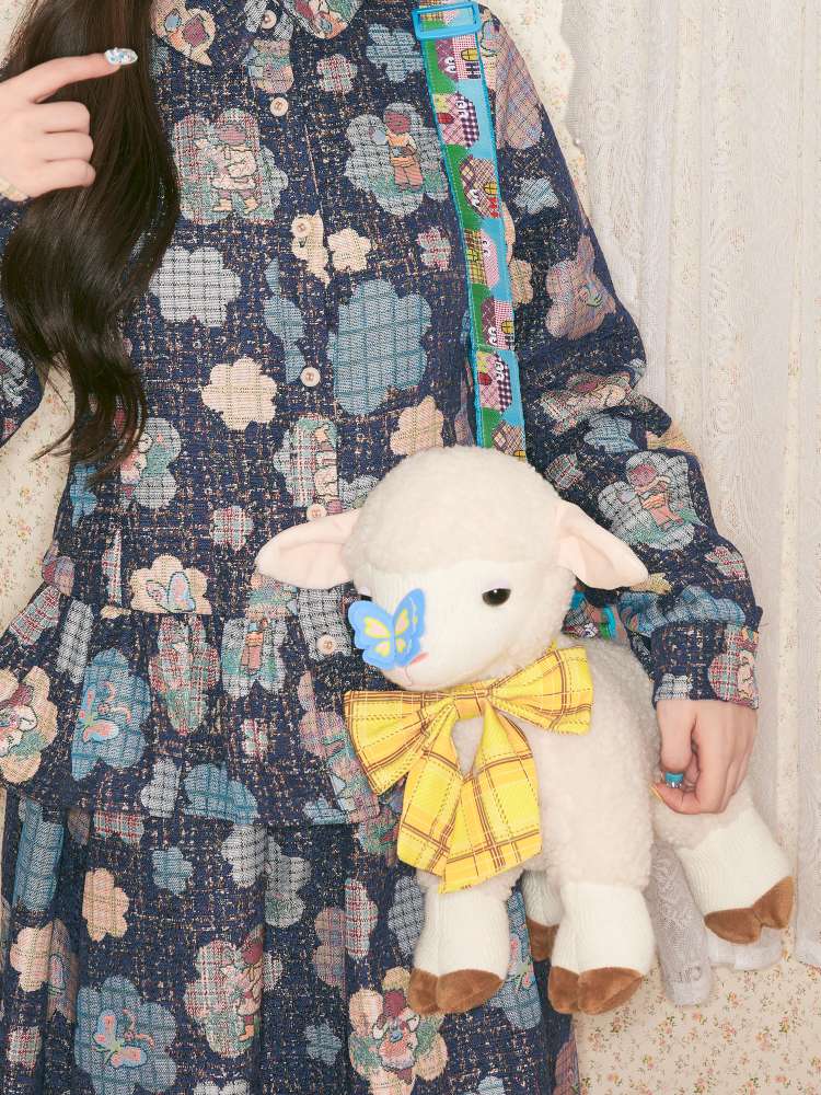 White Lamb Shape Handheld Crossbody Bag【s0000014507】