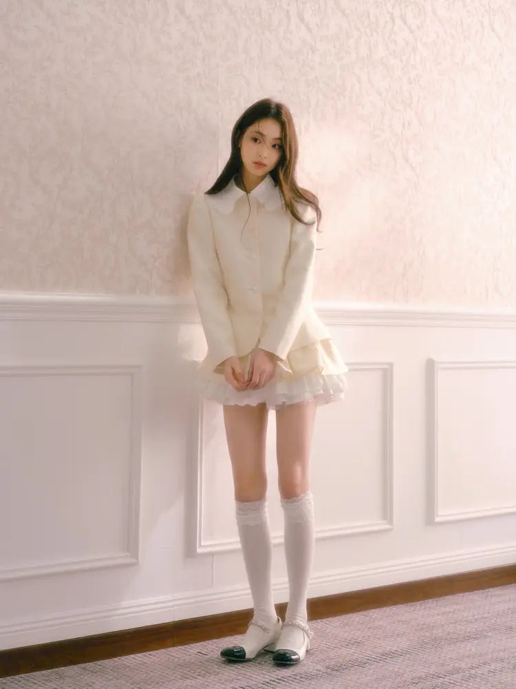 Long-sleeve jacket paired with a multi-layered puffy mini skirt【s0000014342】