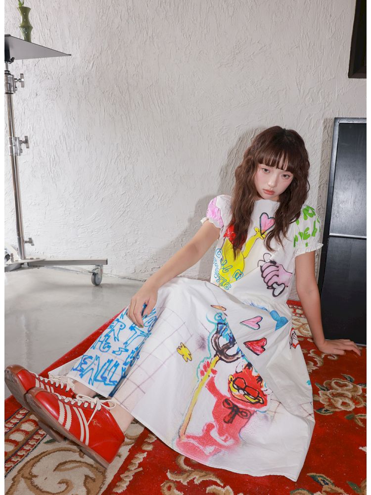 White Graffiti Printed Dress【s0000013336】
