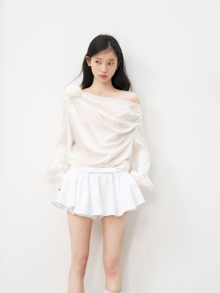 White Glossy Satin Short Skirt Pants【s0000011960】