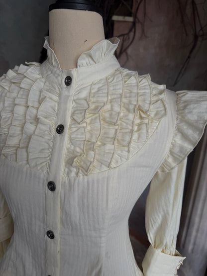 Lotus Sleeve Lace Beige Crop Top【s0000015614】