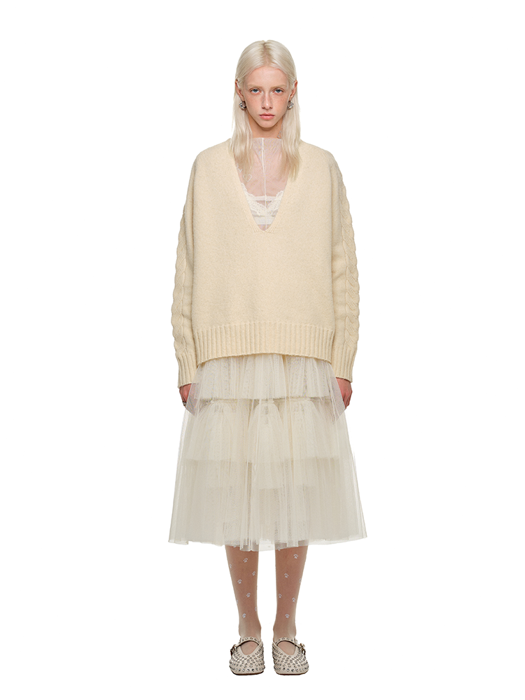 Deep V-Neck Loose Sweater【s0000011585】