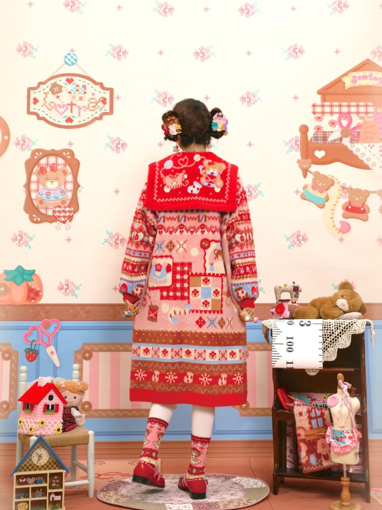 Red Sewing Bear Mink Fleece Sweater【s0000015583】