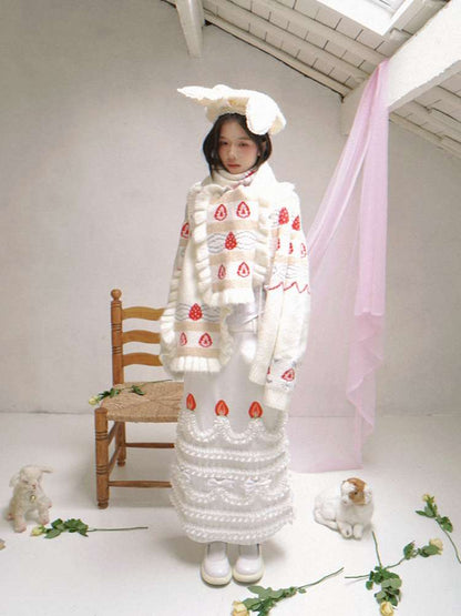 Cream Strawberry Cake Jacquard Scarf【s0000014526】