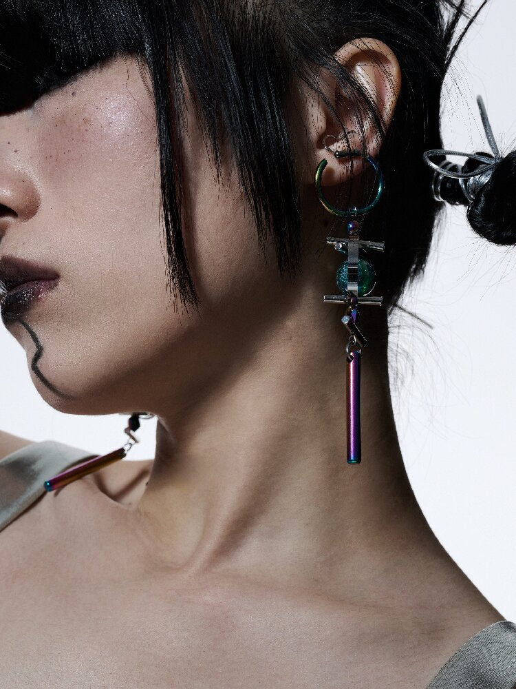 Futuristic Punk Deconstructed Earrings【s0000018817】