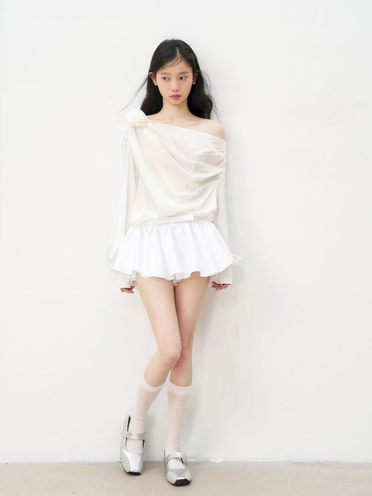 White Glossy Satin Short Skirt Pants【s0000011960】