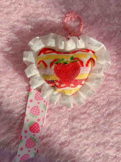 Lace Strawberry Hairpin Keychain【s0000015113】