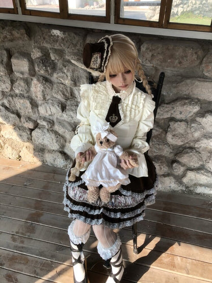 Lotus Sleeve Lace Beige Crop Top【s0000015614】