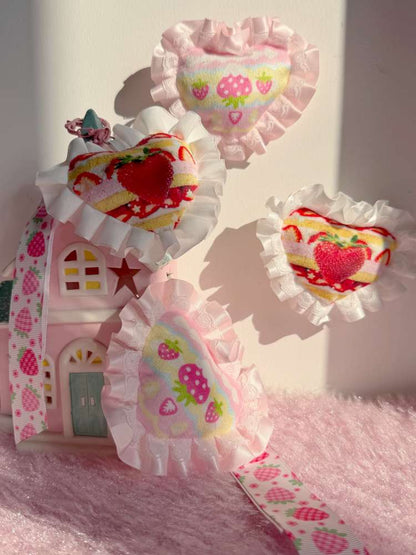 Lace Strawberry Hairpin Keychain【s0000015113】