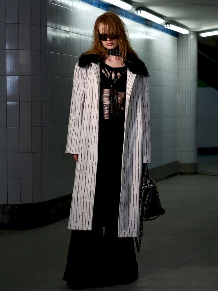 Thorn Stripe Panel Fur Collar Coat【s0000014642】