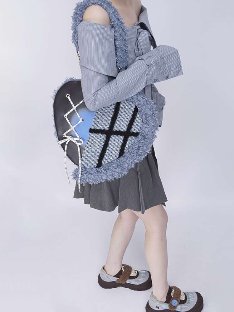 Graffiti Splicing Hairy Love Crossbody Bag【s0000014614】