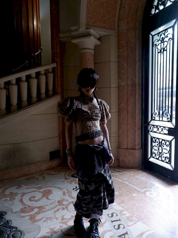 Patchwork Sheer Bud Strap Court Top【s0000015145】