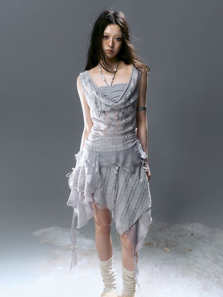 Hollow Swing Neck Sleeveless Blouse【s0000012644】