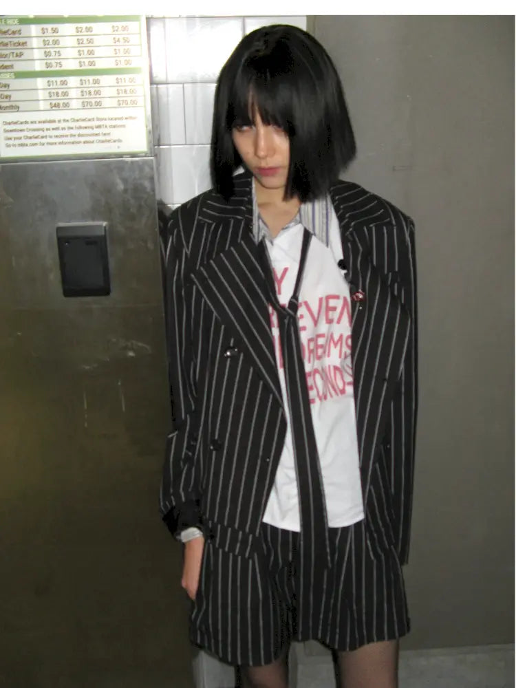 Loose-Fit Vertical-Stripe Suit Shorts【s0000014210】