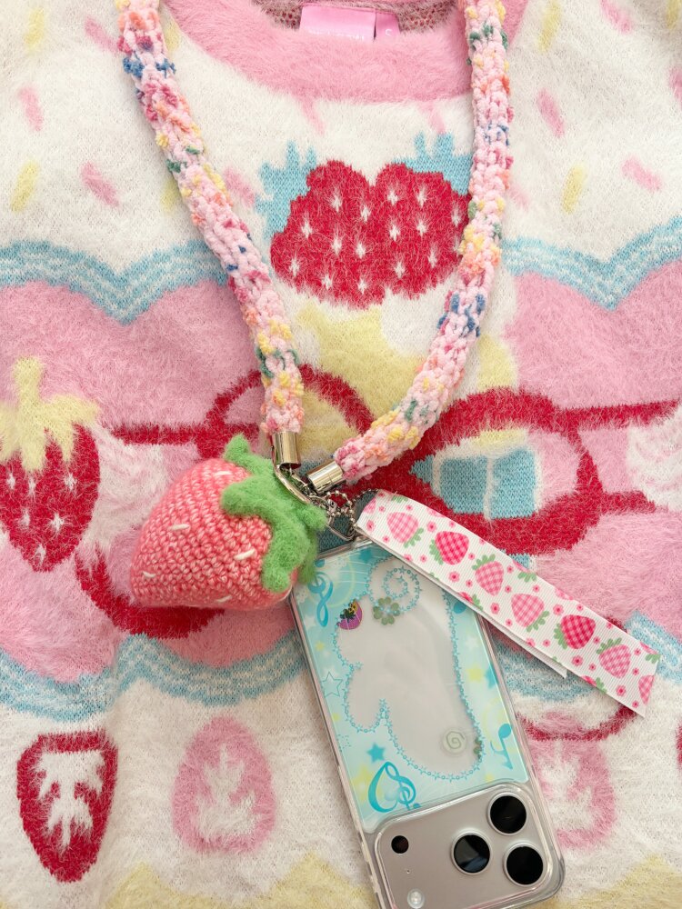 Hand Knitted Strawberry Phone Cord【s0000015612】