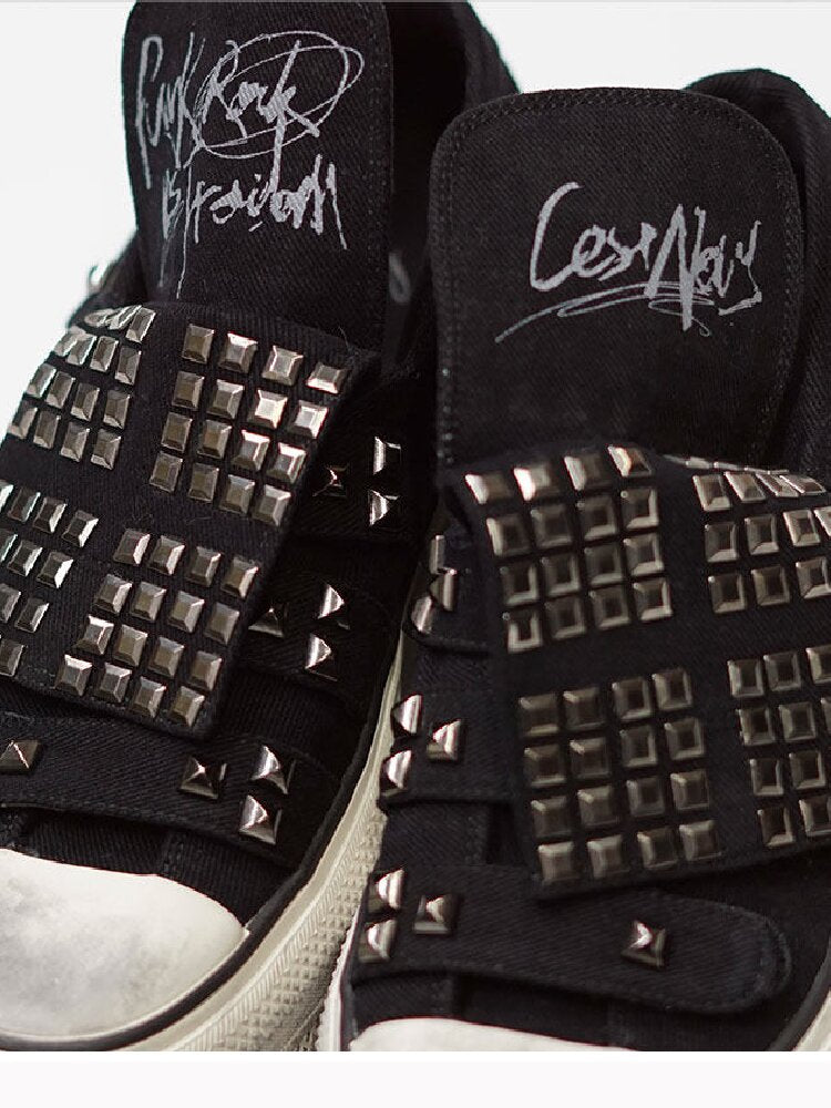 Punk Rivet Graffiti Canvas Shoes【s0000017503】