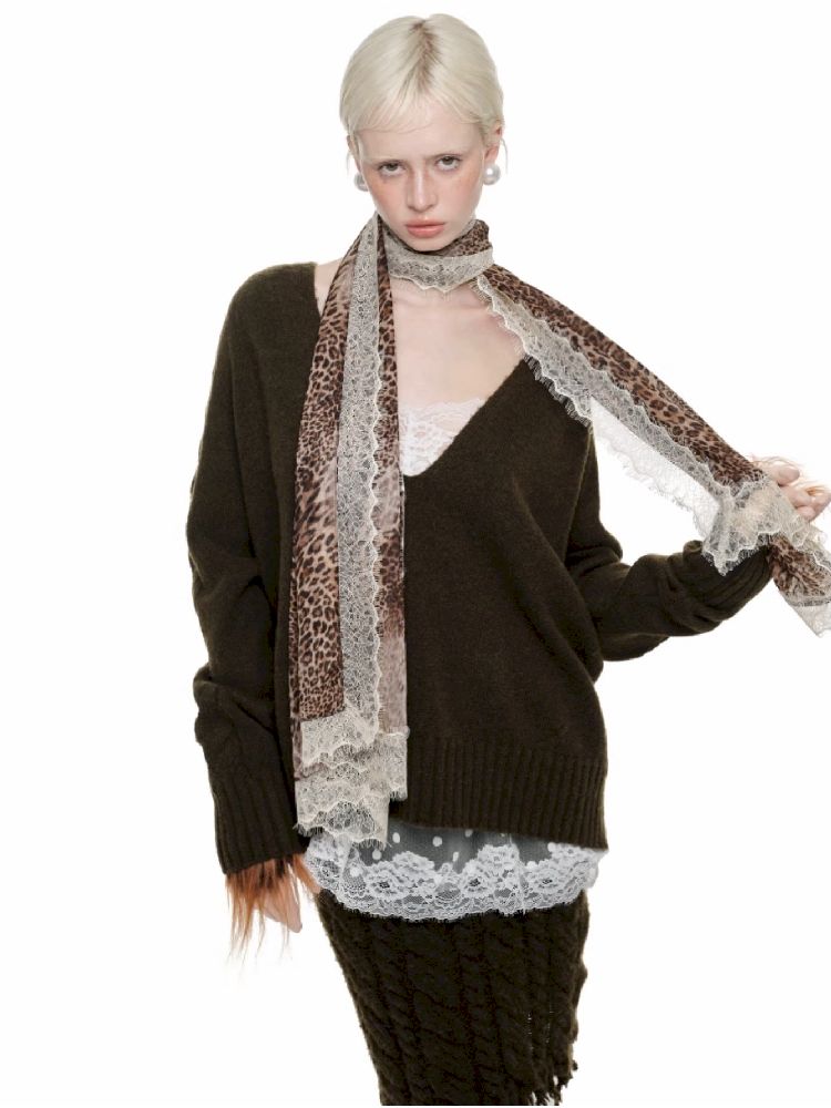 Deep V-Neck Loose Sweater【s0000011585】