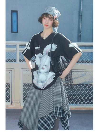 Rabbit print v-neck black short sleeve t-shirt【s0000013380】
