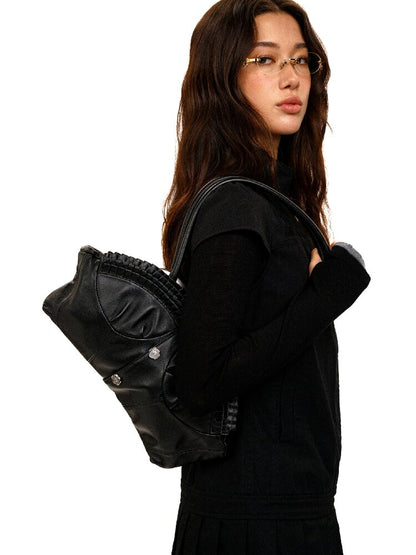 Lambskin Kiss Lock Shoulder Bag【s0000017911】