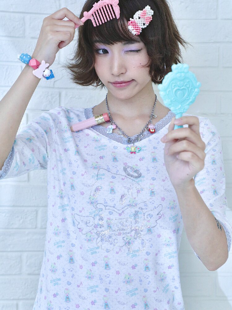 Floral V-Neck Mid-Sleeve Tee【s0000017133】