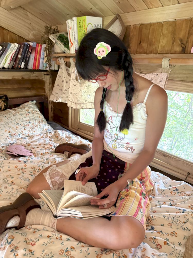 Colorful printed lace trim tank top【s0000012772】