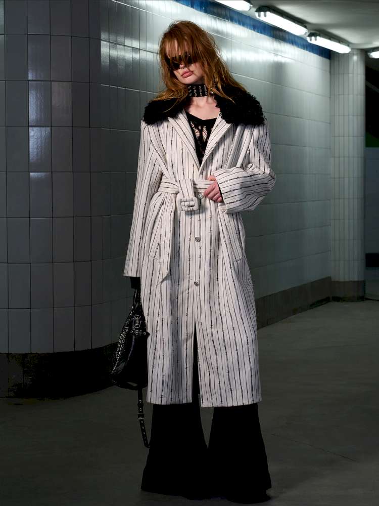 Thorn Stripe Panel Fur Collar Coat【s0000014642】