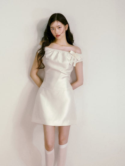 Satin Elastic One Shoulder Bowknot Waisted Dress【s0000013237】