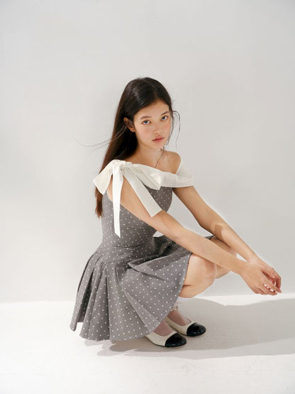 Polka Dot Slant Shoulder Niche Dress【s0000013249】