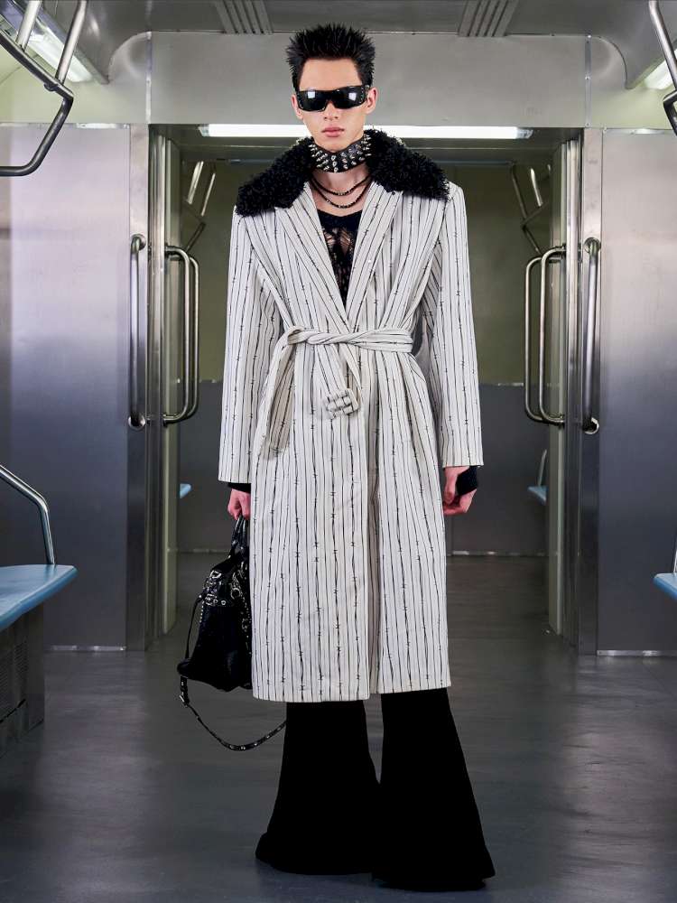 Thorn Stripe Panel Fur Collar Coat【s0000014642】