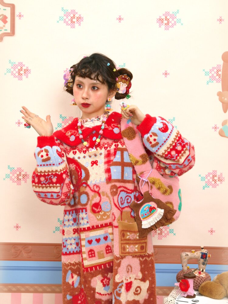 Red Sewing Bear Mink Fleece Sweater【s0000015583】