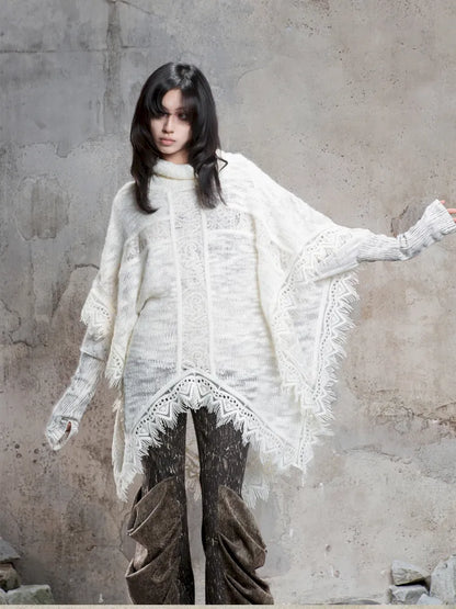 Asymmetrical fringe detailing on a niche knit top【s0000014136】