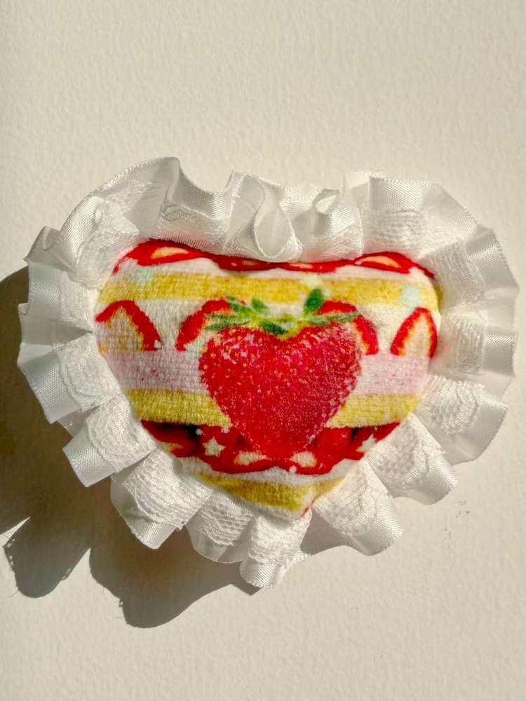 Lace Strawberry Hairpin Keychain【s0000015113】