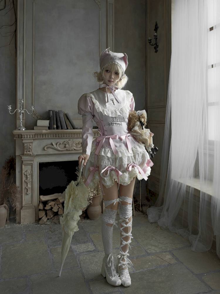 Pull-Up Hem Blouse and Tiered Skirt【s0000014433】