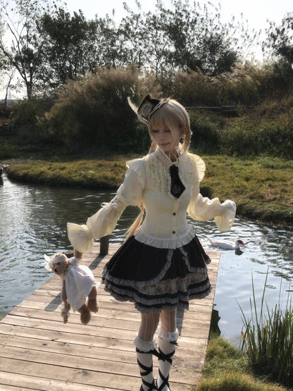 Lotus Sleeve Lace Beige Crop Top【s0000015614】