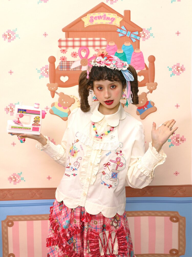 Petal Collar Embroidery Shirt In【s0000015573】