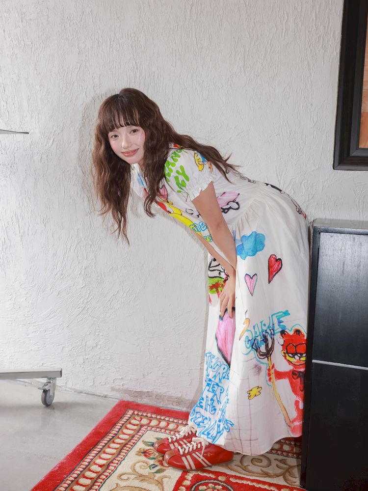 White Graffiti Printed Dress【s0000013336】