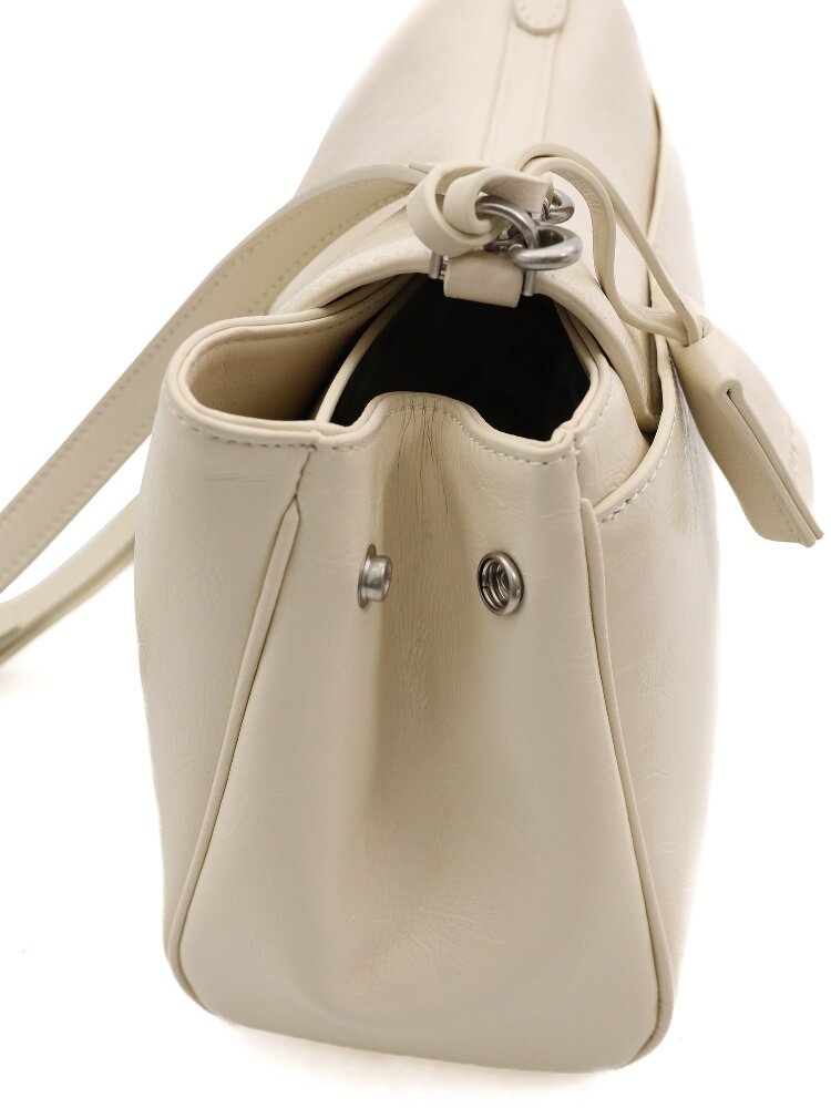 Cowhide Bow Flap Crossbody Bag【s0000016132】