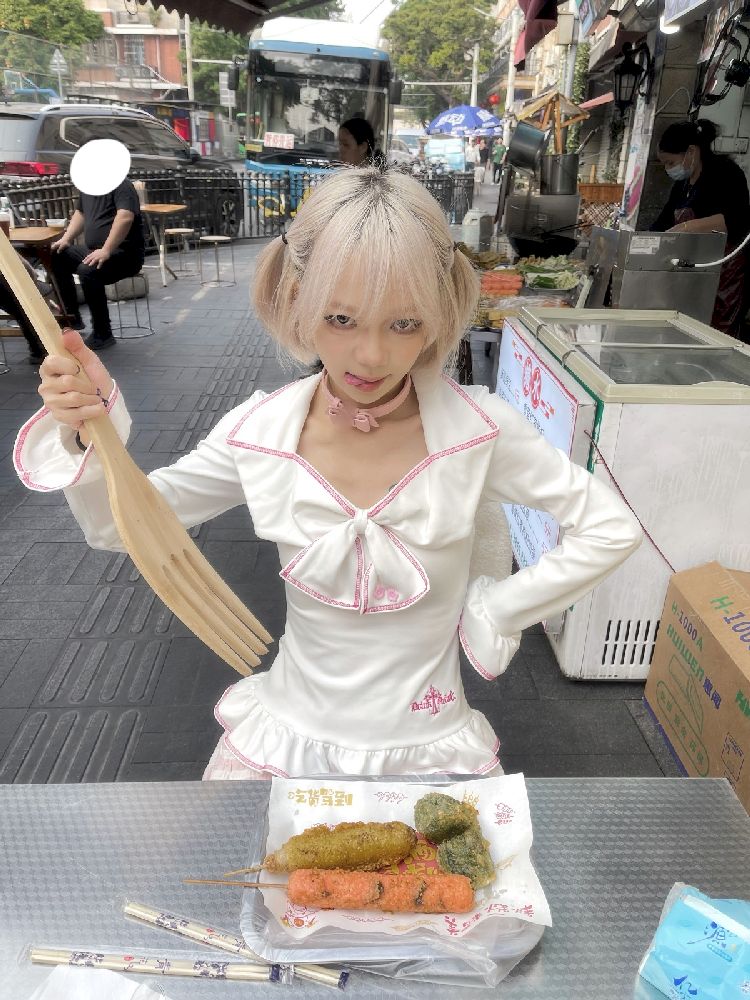 Lace Large Embroidered Bow Tops T-Shirt【s0000011844】