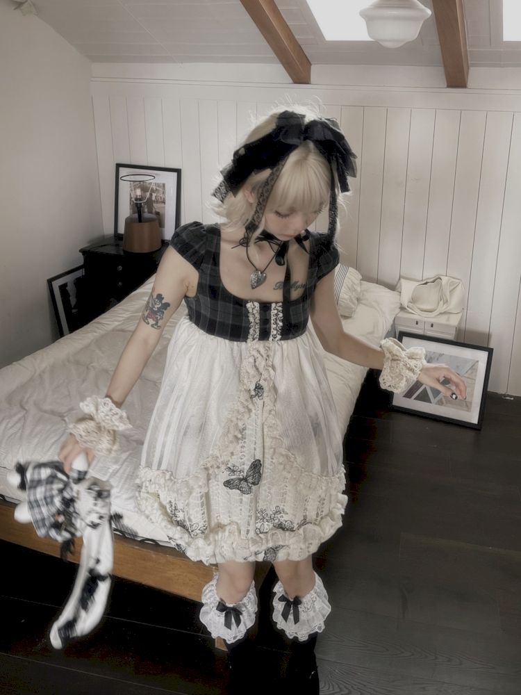 Butterfly Embroidered Lattice Lace Patchwork Antique Doll Dress【s0000008759】