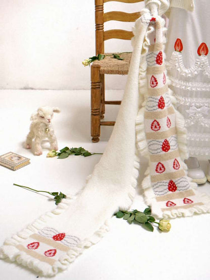 Cream Strawberry Cake Jacquard Scarf【s0000014526】