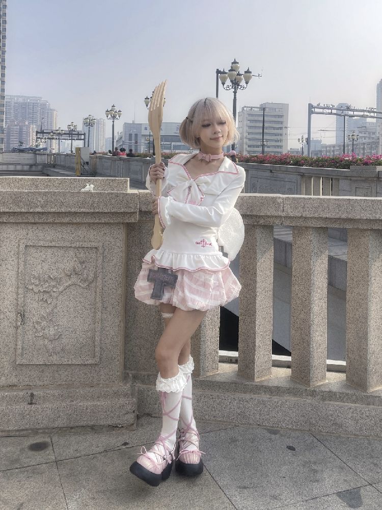 Lace Large Embroidered Bow Tops T-Shirt【s0000011844】