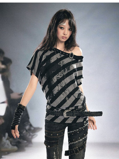 Bat Striped Graffiti Loose T-Shirt【s0000016215】