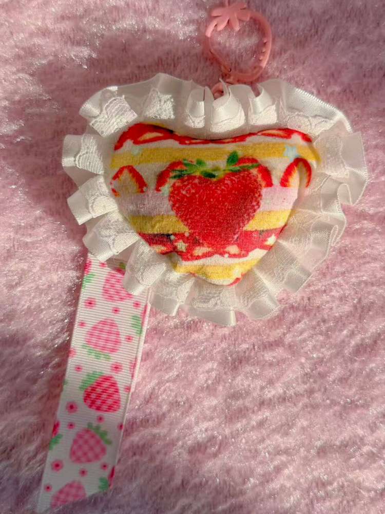 Lace Strawberry Hairpin Keychain【s0000015113】
