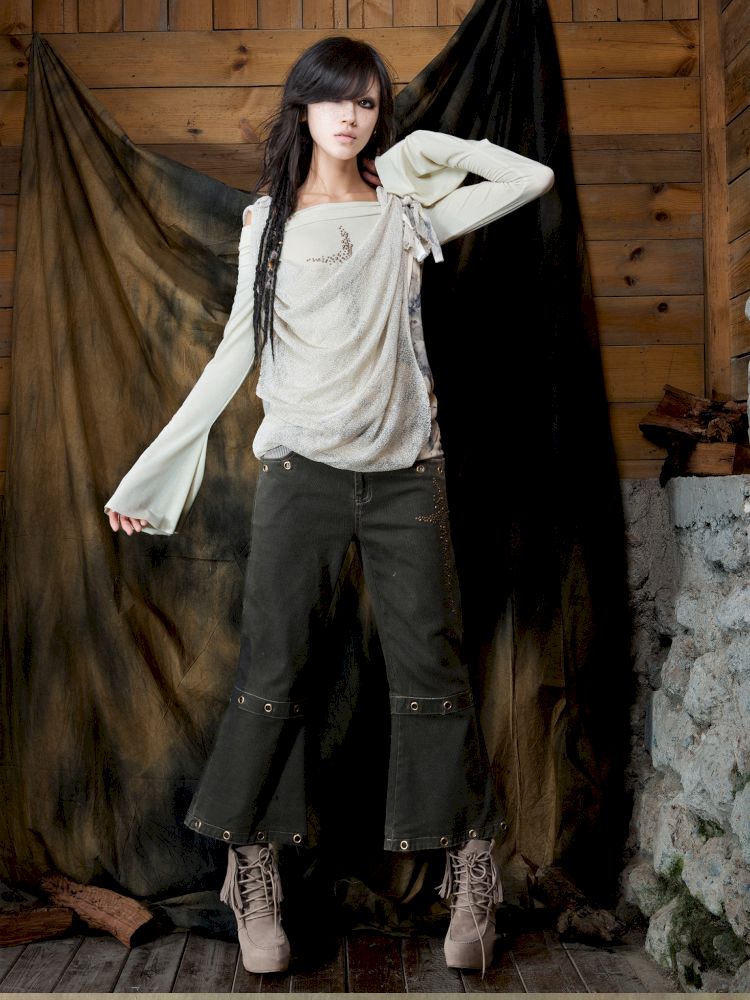 Slim-Fit Off-Shoulder Long-Sleeve T-Shirt【s0000013895】