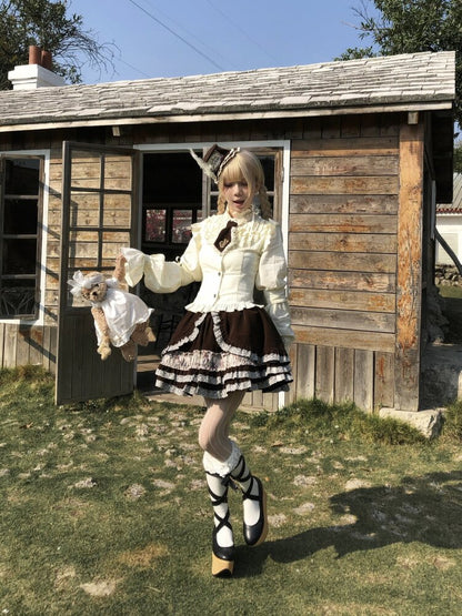 Lotus Sleeve Lace Beige Crop Top【s0000015614】